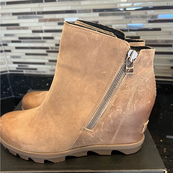 Sorel Joan of Artic Wedge II Booties - Picture 5 of 10